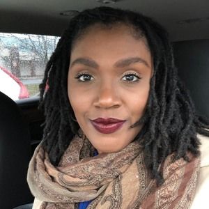 Meet your Posher, Ayanna